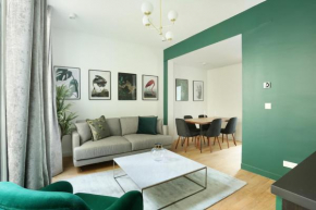 Apartment Center of Paris by Studio prestige